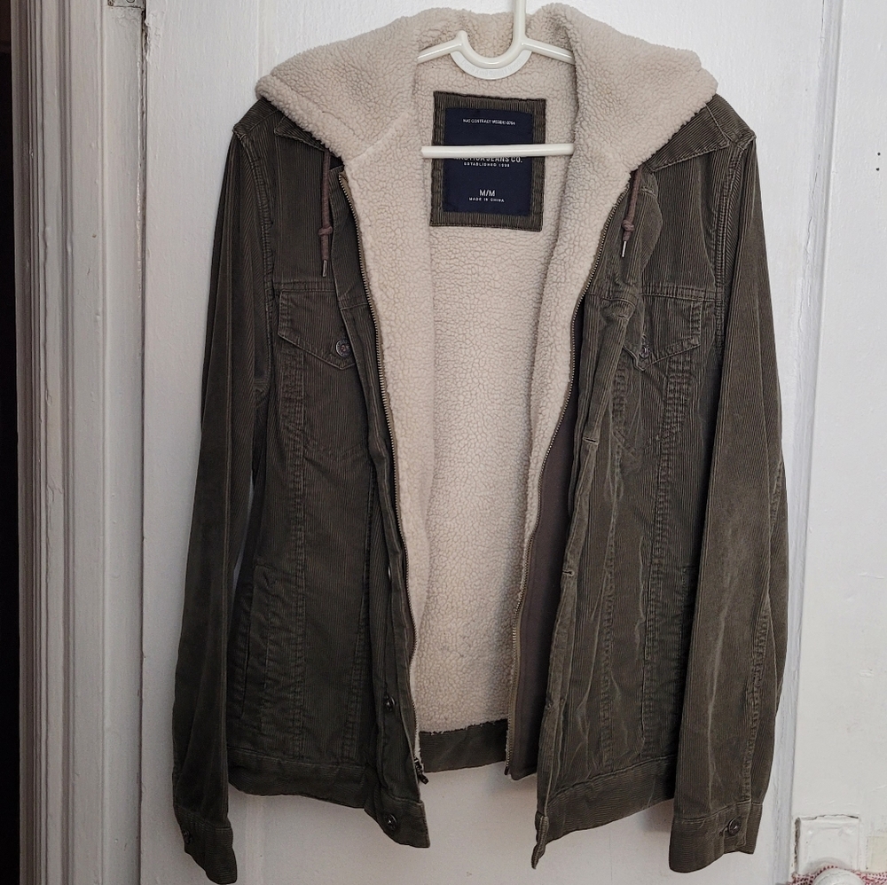 Men Nautica medium brown corduroy jacket